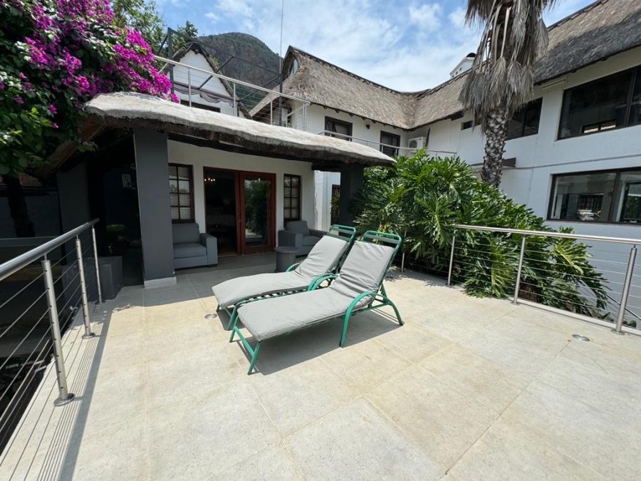 10 Bedroom Property for Sale in Kosmos North West